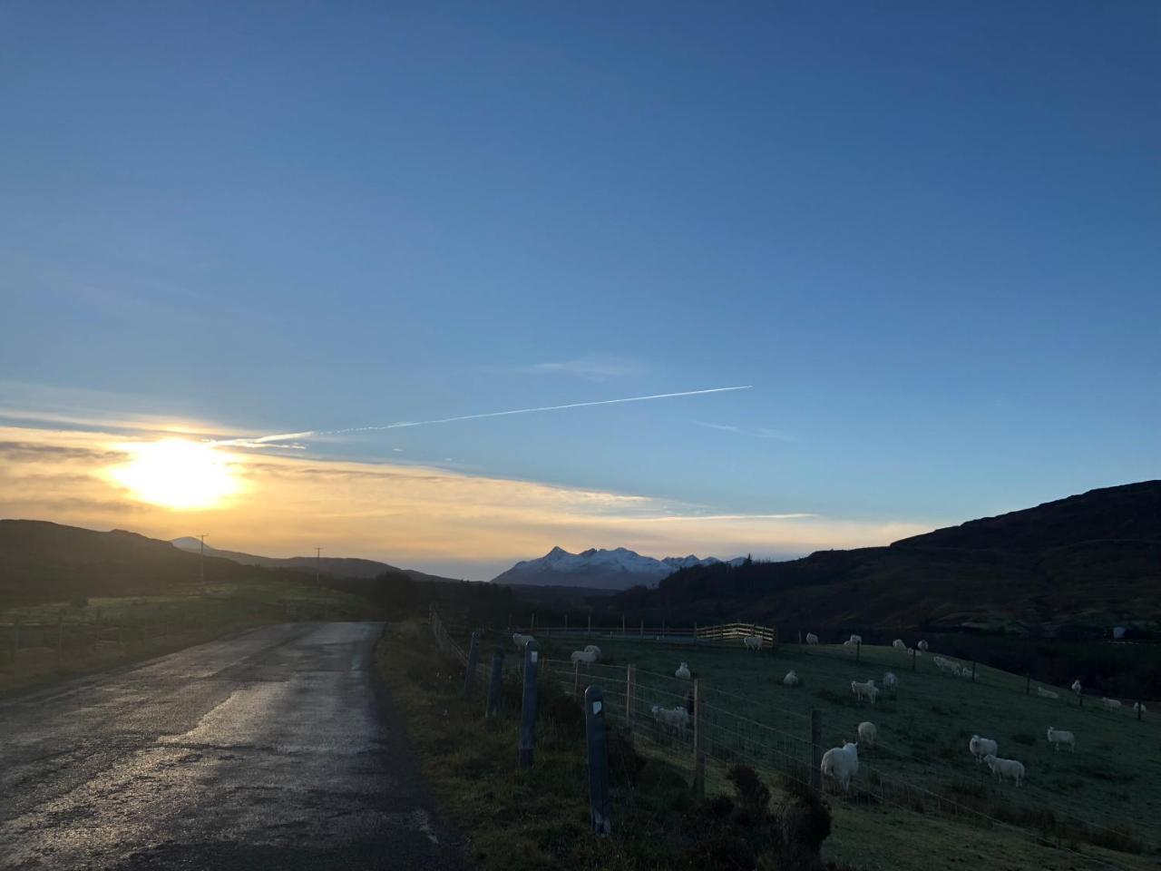 Isle Of Skye Camping Pods Экстерьер фото